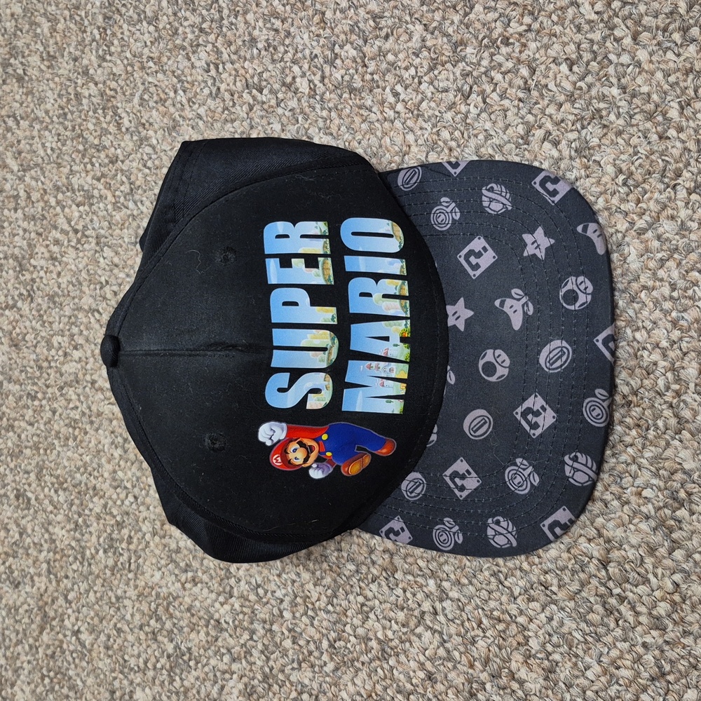 Super Mario 2022 Youth Size Baseball Cap EUC
